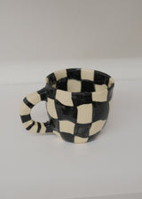 Rolanda Mug - Wavy Checkered