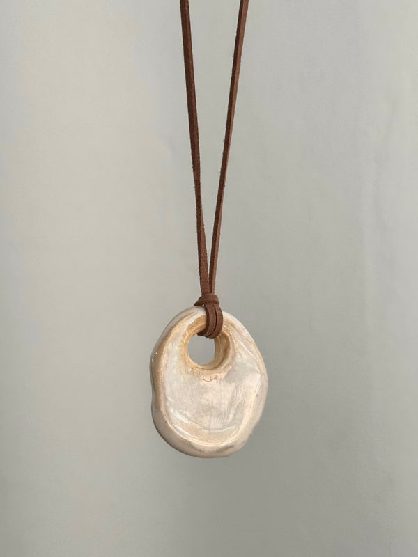 río necklace (ivory) - conloque 𖦹 liberàrte